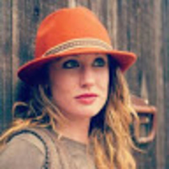 Meet your Posher, Angella - Picture 1 of 1